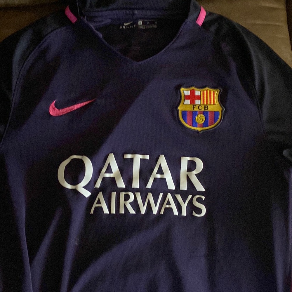 Qatar airways jersey